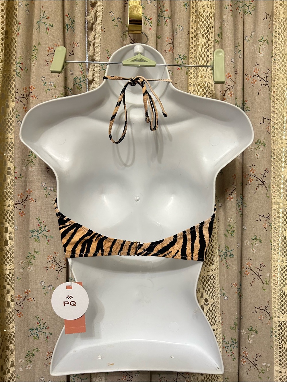 PQ Swim Cle Rosie Ring Bandeau Bikini Top Tiger Print Medium NWT Resort Swimwear - Picture 4 of 4